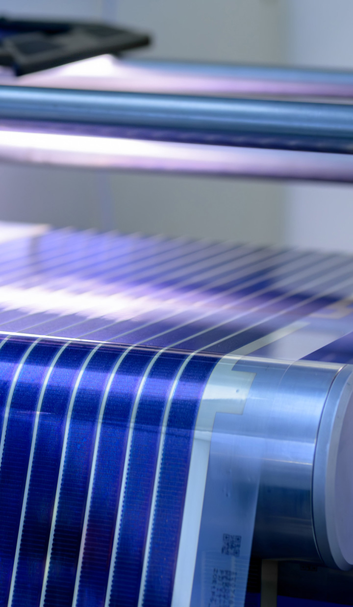 rol to rol blue fexible solar panels