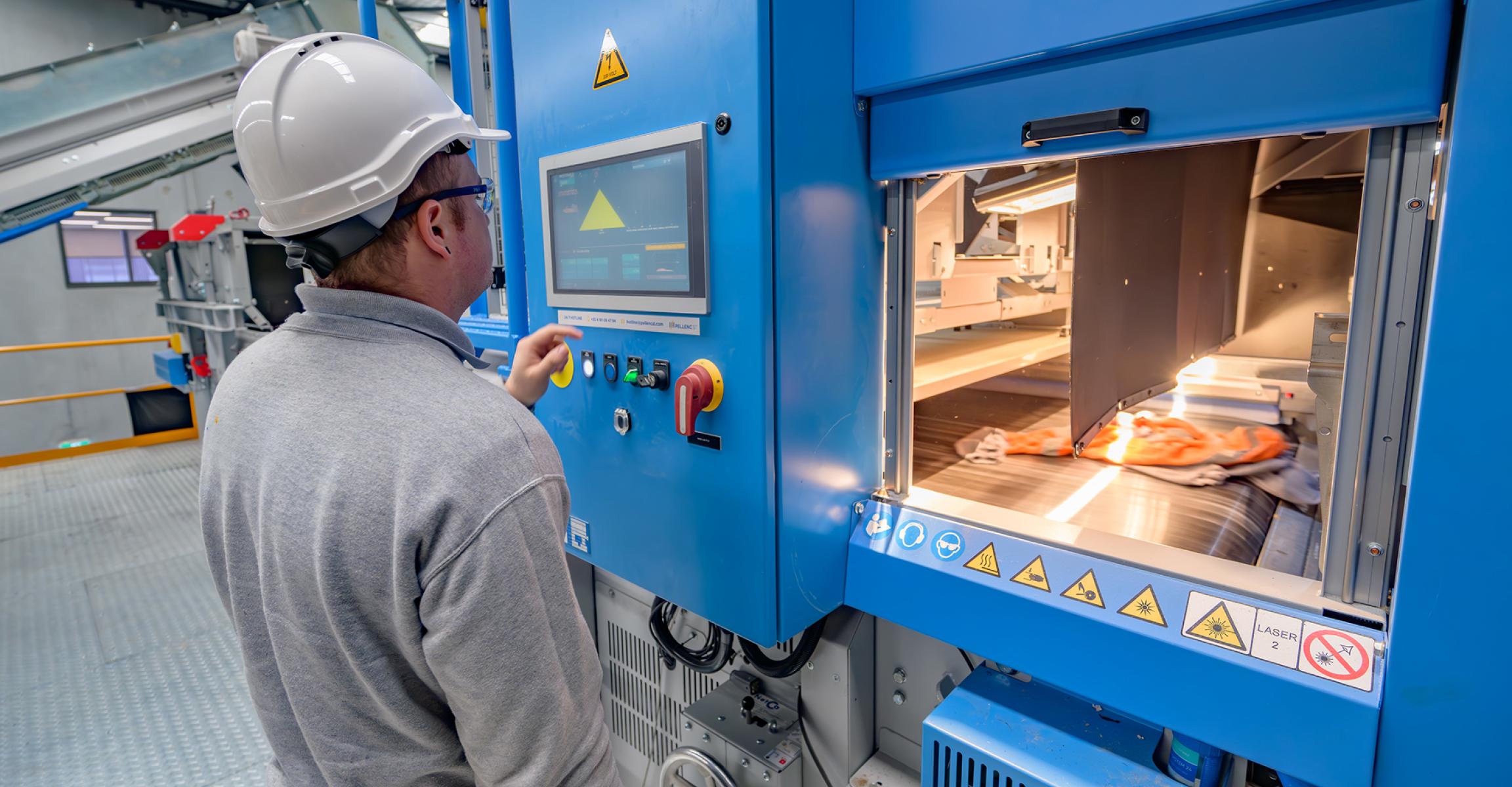 Large Scale Textile Sorting for Recycling